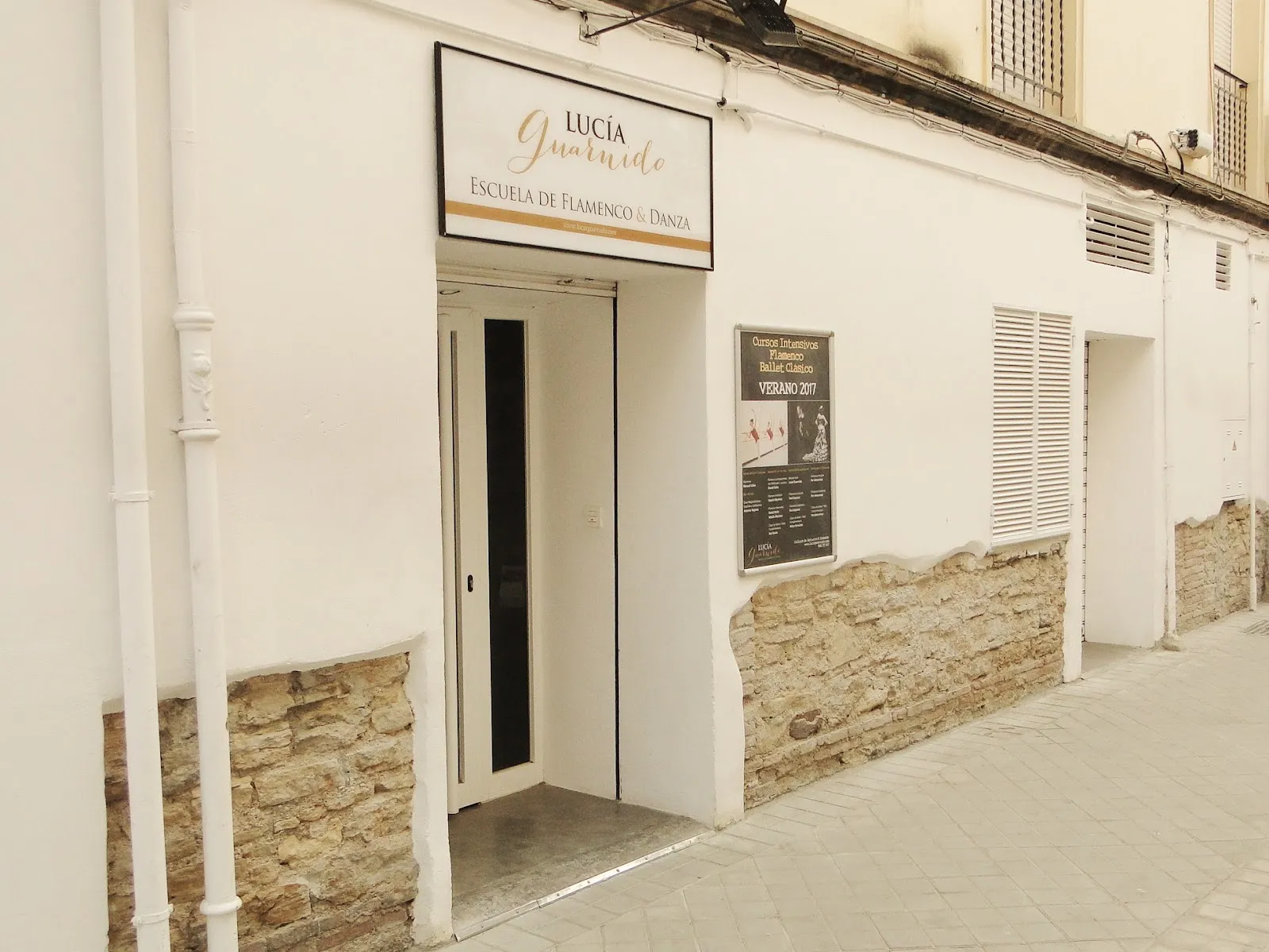 Escuela de flamenco y danza Lucía Guarnido — baile-studio en Granada — 5