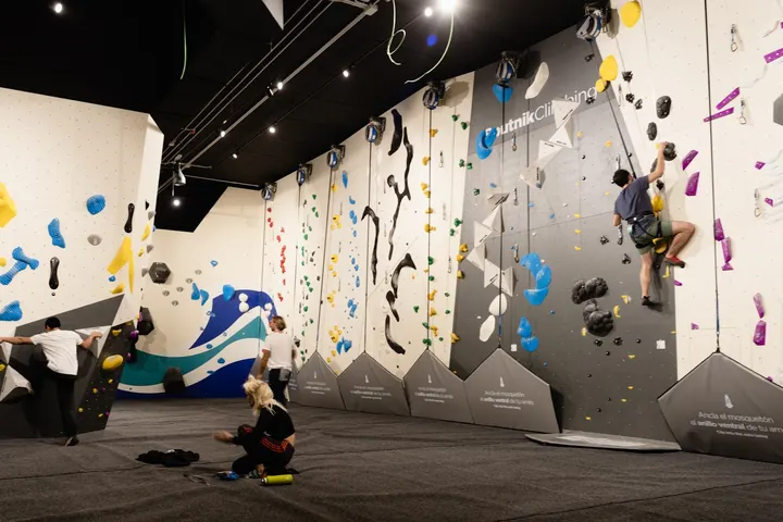 Sputnik Climbing Berango - Rocódromo escalada en Bilbao — boulder-studio en Bilbao — 3