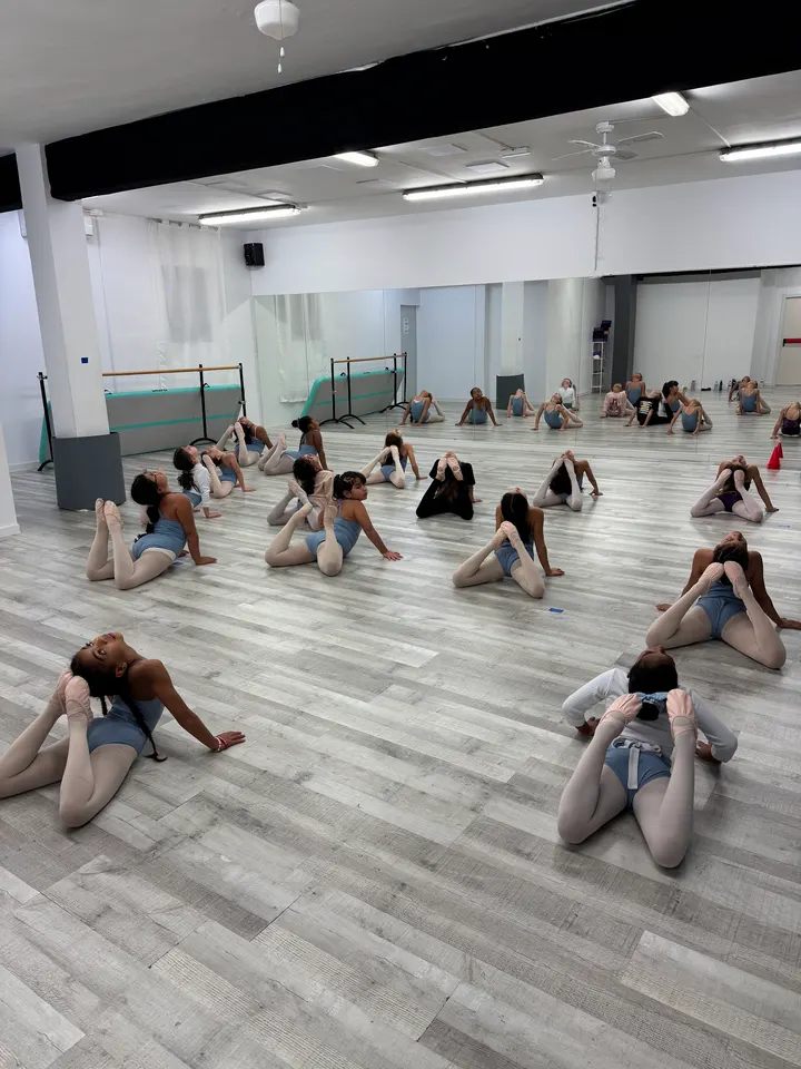 Milion Dance Academy — Baile en Sants-Montjuïc, Barcelona