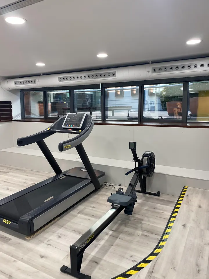 ReneixFitness Gimnàs — estudio de fitness-studio en Mollerussa — 3
