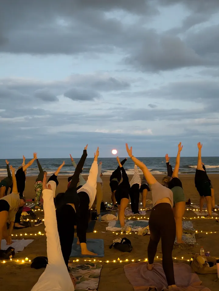 Yoga with Jennison in Valencia Spain — yoga-studio en Valencia — 3