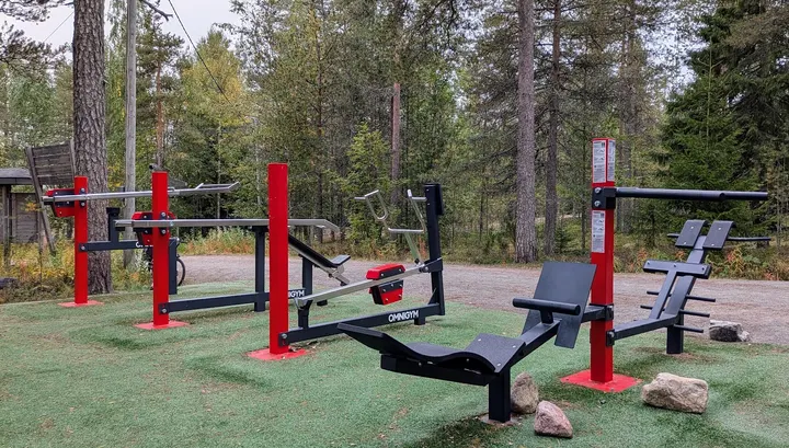 Outdoor Fitness Playground — fitnessstudio – Korkalovaara, Rovaniemi — 3