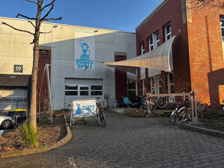 Monkeyspot GmbH Kletterhalle Kletteranlage — Bouldern in Heerdt, Düsseldorf