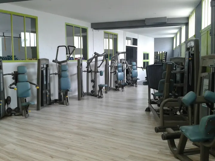 Olympic Fitness — salle de fitness-studio à Tournus — 5
