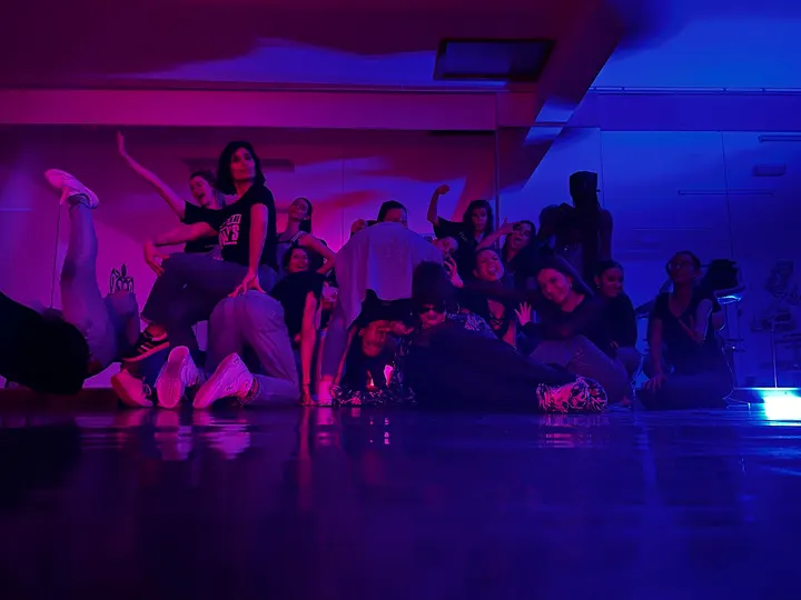 HWA Bordeaux — danse-studio à La Bastide, Bordeaux — 2
