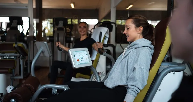 Bella. Ladys Gym — träningsstudio i Hamburg — 2