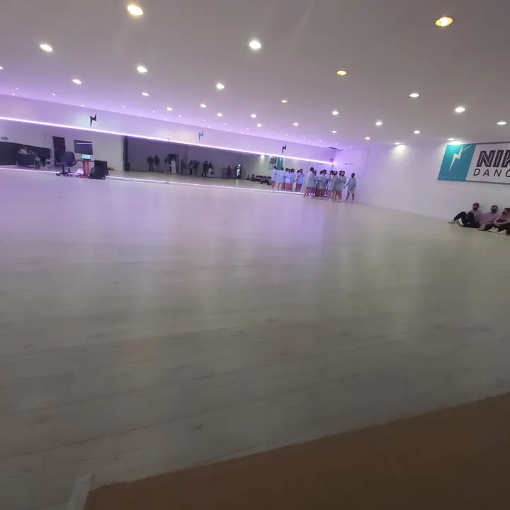 Niki Dance Skool — baile-studio en El Natahoyo, Gijón — 3