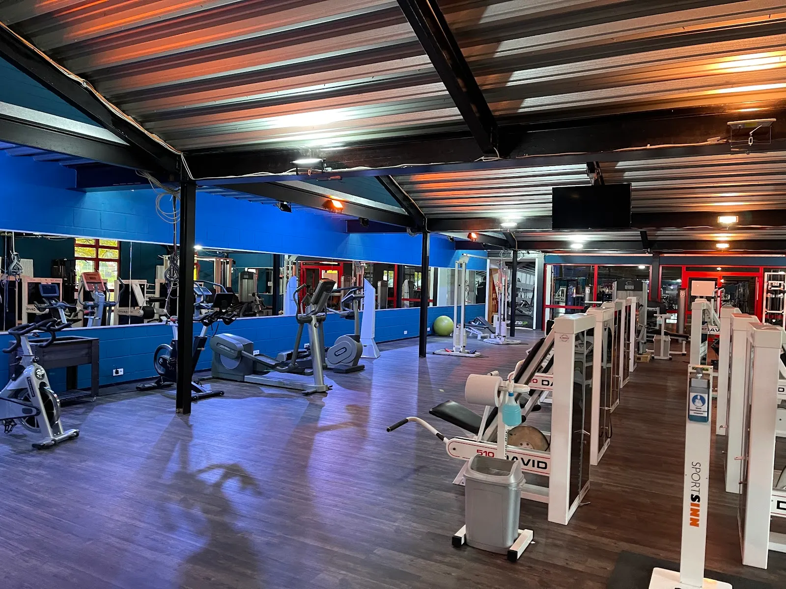 Sports Inn — fitnessstudio in Homburg, Homburg — 3