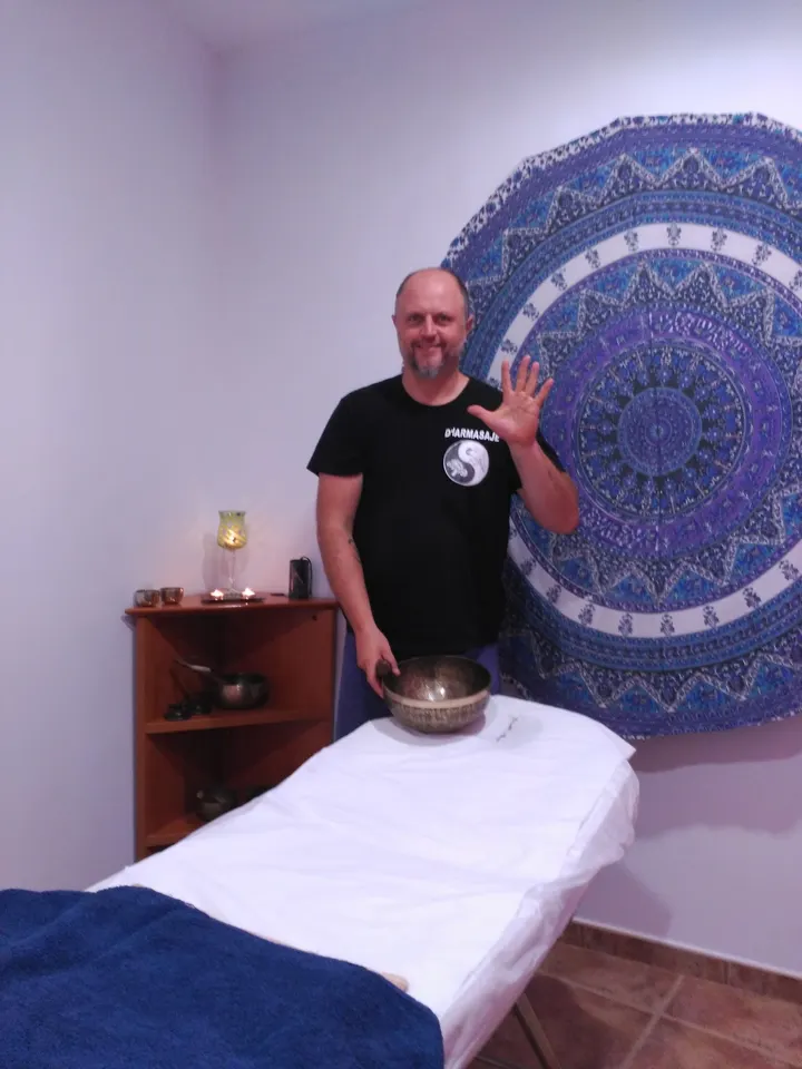 DharMasaje Osteopatía — Entrenamiento personal en Industria, Albacete