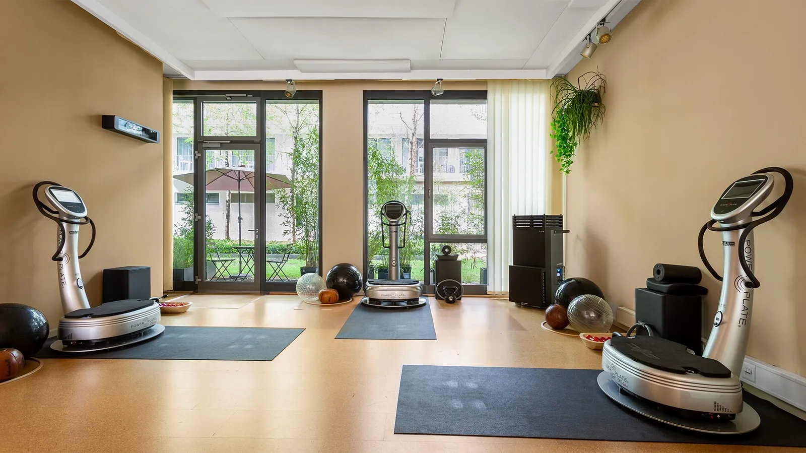 turnhalle - hightech sports — styrketräning-studio i Berlin — 3