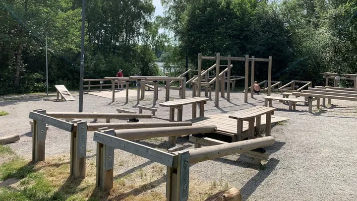 Lillsjön utegym — fitness studio-studio i Ulvsunda industriområde, Bromma