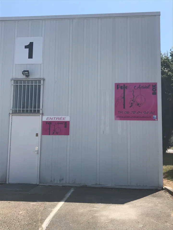 Pole and Aerial Box — pole fitness-studio à Poisat — 3