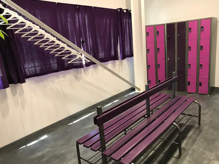 Pole and Aerial Box — pole fitness-studio à Poisat — 5