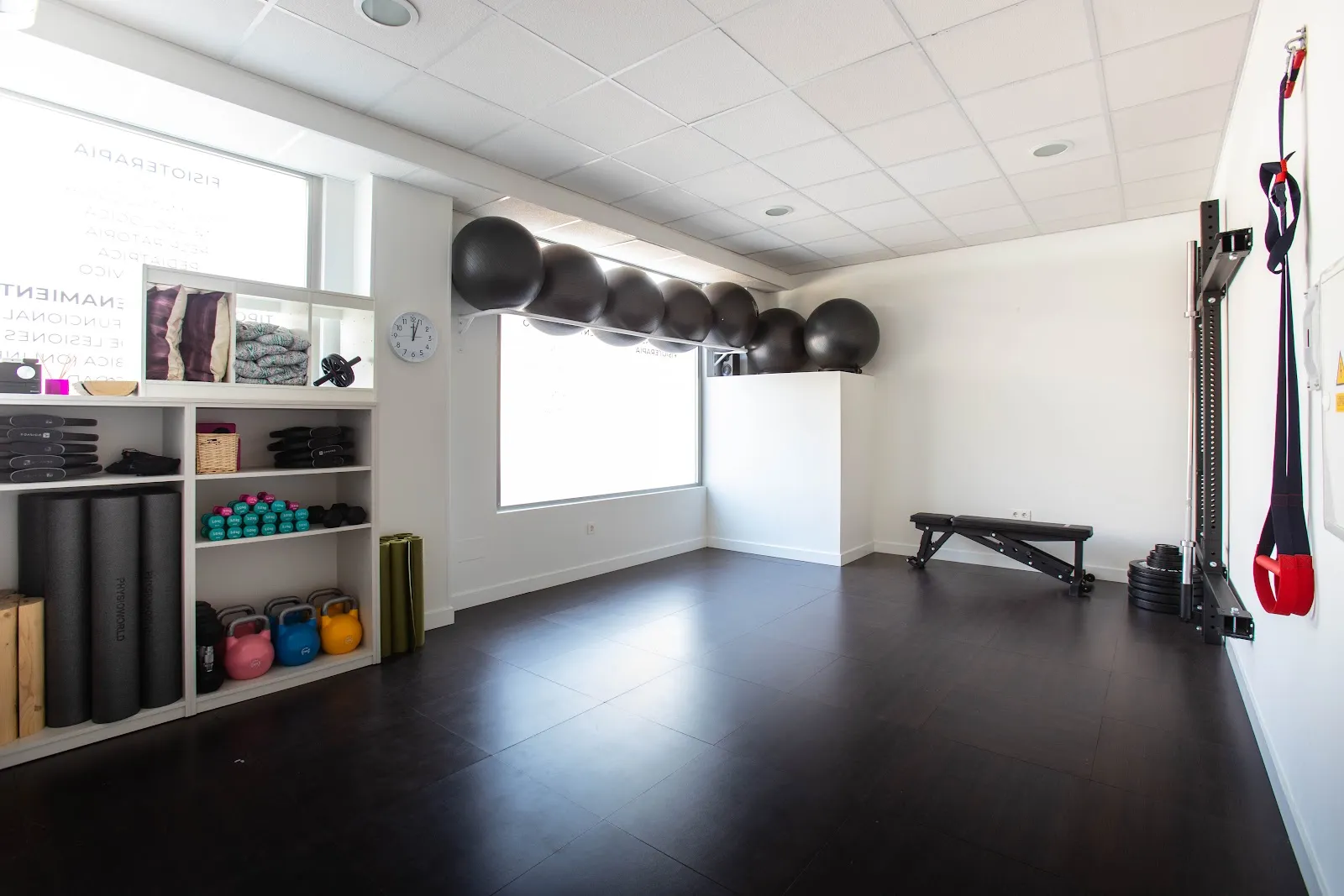 Fisioterapia San Sebastián De Los Reyes Haz Que Sirva Yoga Pilates Entrena — yoga-studio en Los Tempranales, San Sebastián de los Reyes — 2