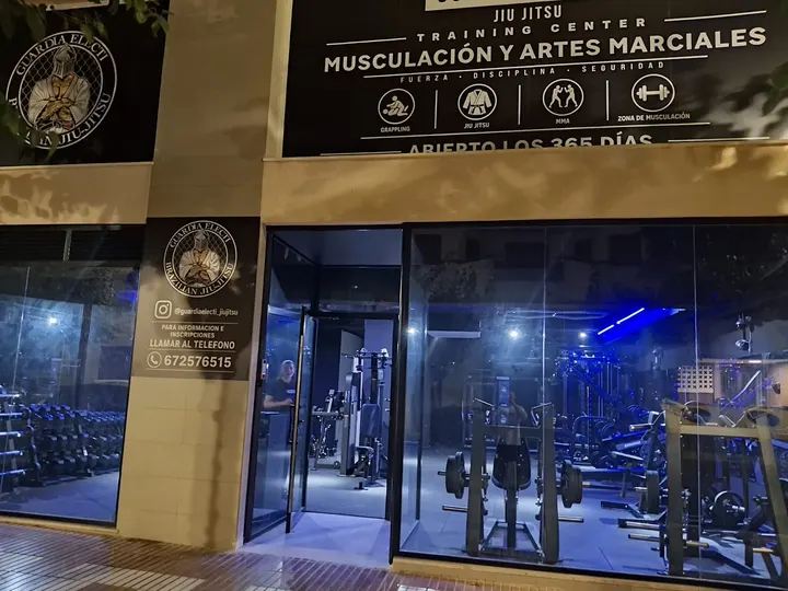 Gimnasio Guardia Electi Jiu Jitsu — artes marciales-studio en El Campello — 4