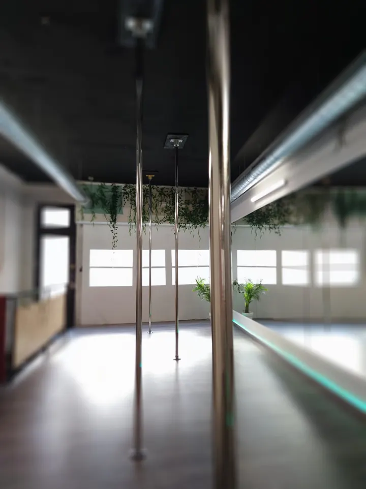 Fit&Pole Sabadell — pole fitness-studio i el Centre, Sabadell