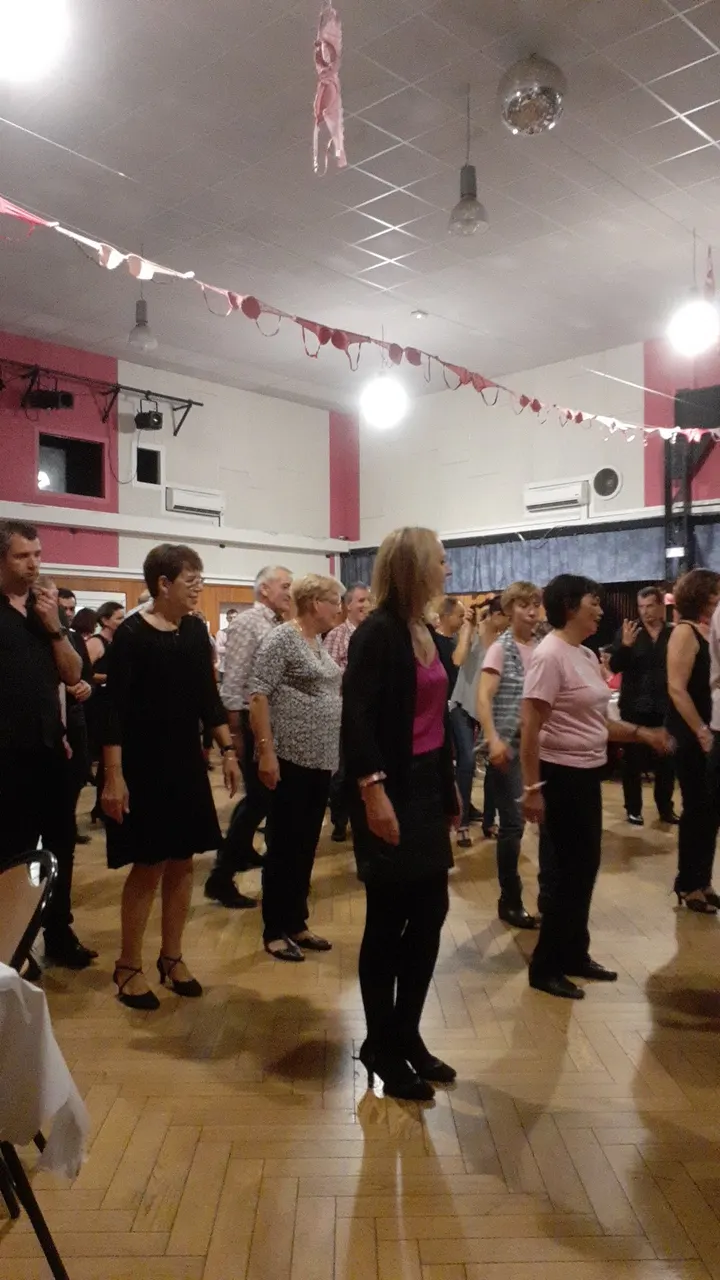 Entrez dans la Danse — danse-studio à Saint-Mard — 2