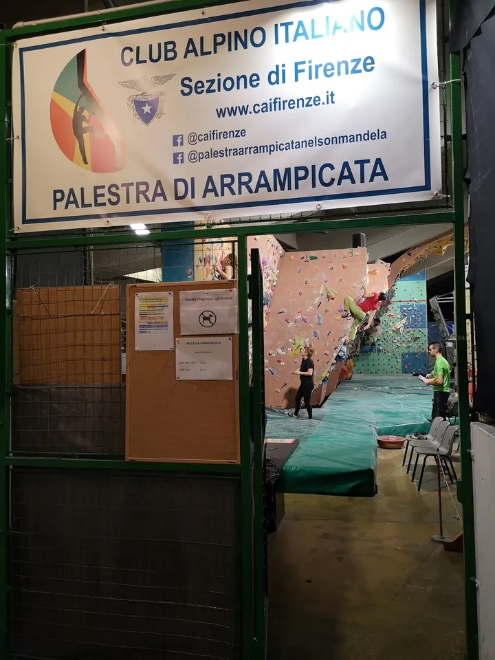 Palestra di Arrampicata Indoor “MANDELA” — arrampicata-studio a San Salvi, Firenze — 3