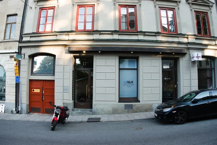 SLS - Stockholms Led- & Smärtspecialist — PT-studio i Östermalm, Stockholm