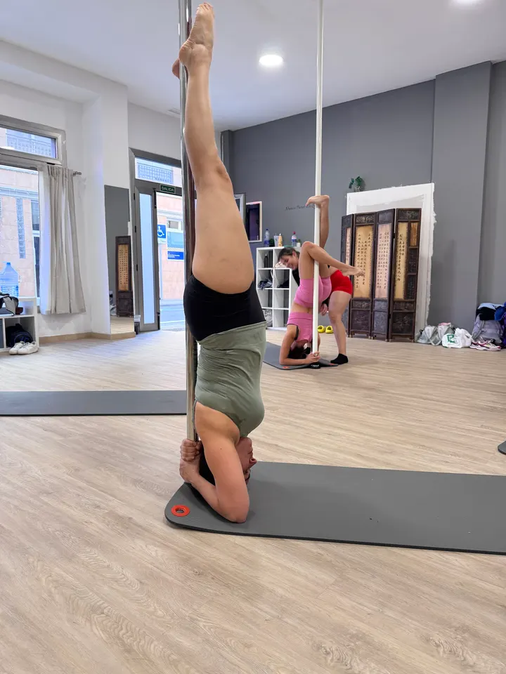 FitFly Pole & Fitness — estudio de fitness-studio en Las Palmas de Gran Canaria — 3