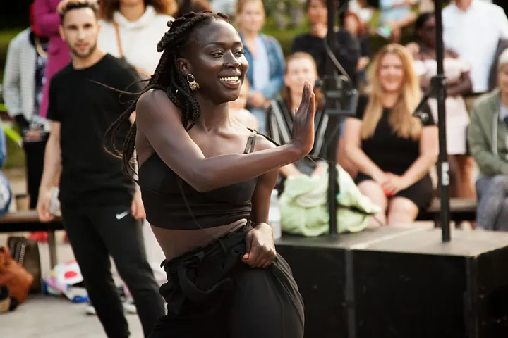 Sommerdans i Fælledparken — Dans i Nørrebro, København