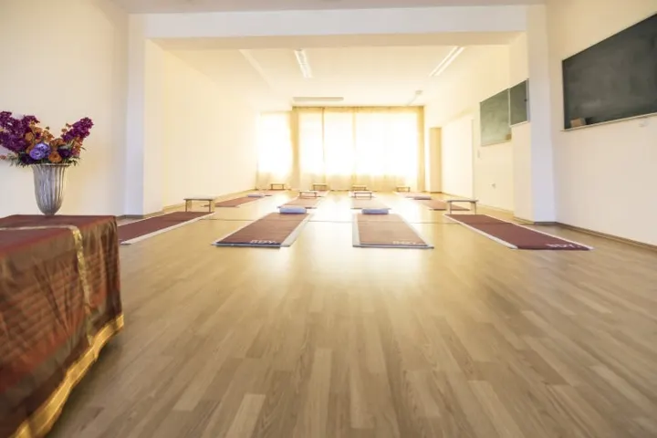 Yoga-Ayurveda-Akademie Friedrichspl — yoga-studio in Krefeld — 5