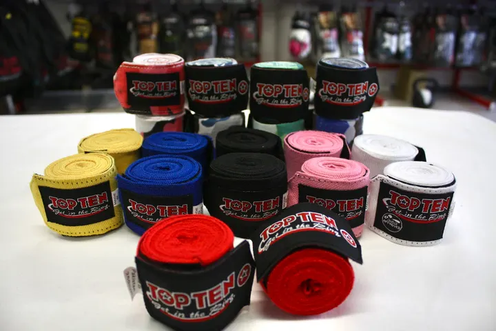MMA Team 300 — kamppailulajit-studio – Kyttälä, Tampere — 2