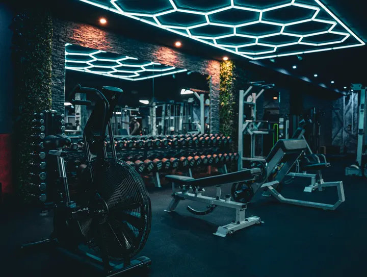 Fitnessclub 247 Storkow — Fitnessstudio in Karlslust, Berlin