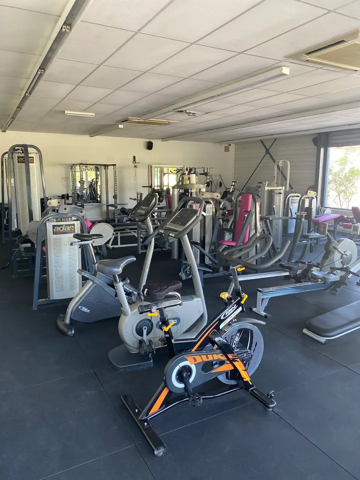 Sporting Family — salle de fitness-studio à La Guinguette, Fronton — 3
