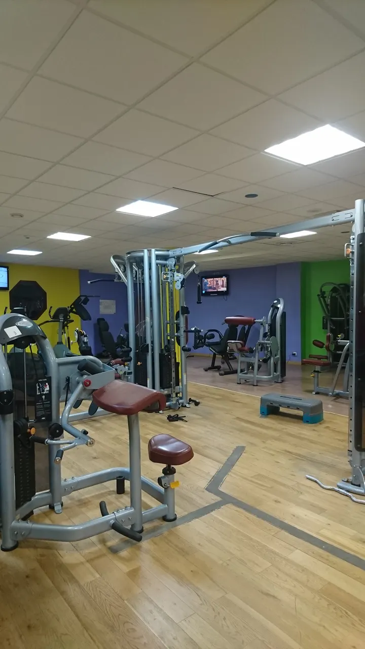 100% FORME Versailles — salle de fitness-studio à Porchefontaine, Versailles — 2