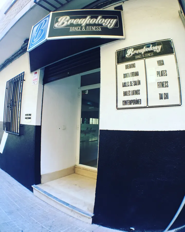 Breakology Centro de Danza — baile-studio en Salamanca — 3