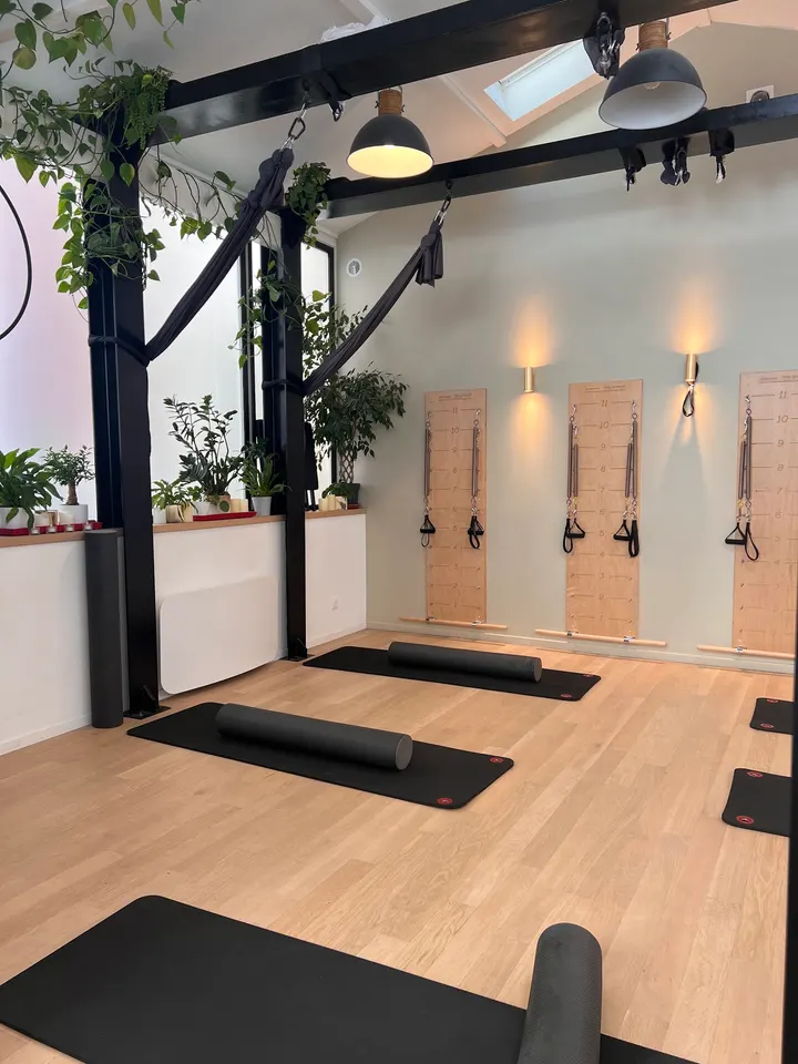 Studio Corps + — Aérien à Paris 18e Arrondissement, Paris