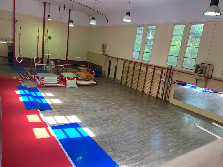 Saint Georges d'Argenteuil Rue Henri Barbusse — salle de fitness-studio à Argenteuil — 3