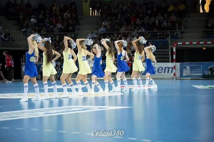 Dragon Girls Association CheerDance — danse-studio à Metz — 3