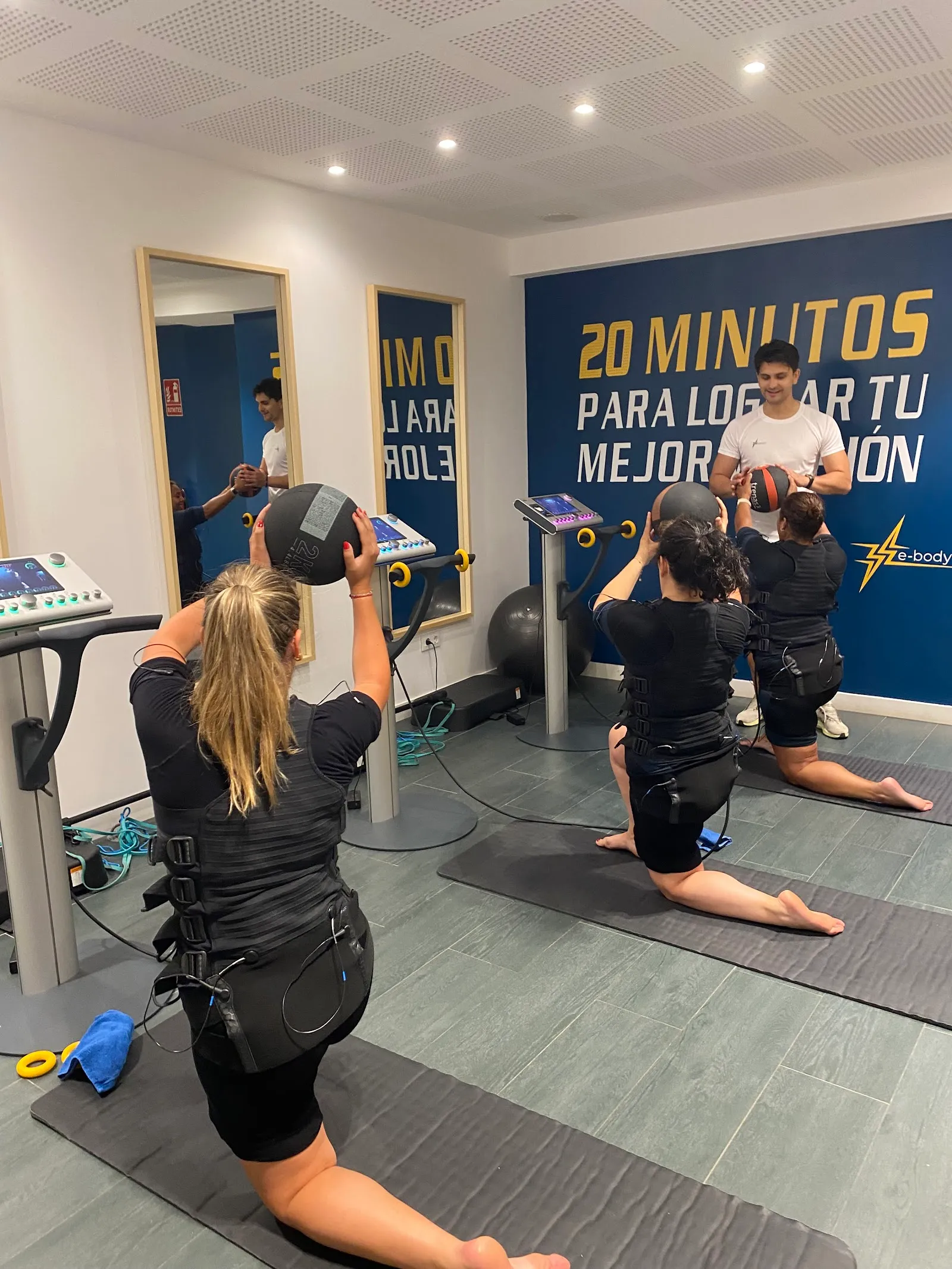 e-bodyfit - estudio de electroestimulación EMS — electroestimulación-studio en Barcelona — 3