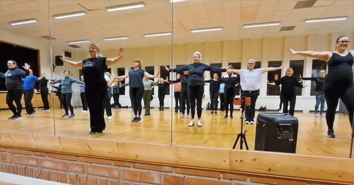 Dansa med Johanna — dans-studio i Tuna backar, Uppsala — 3
