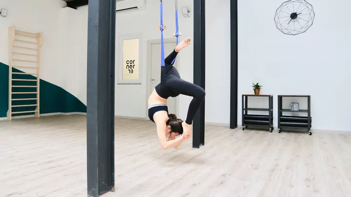 Corner 73 — acrobatica aerea-studio a Milano — 3