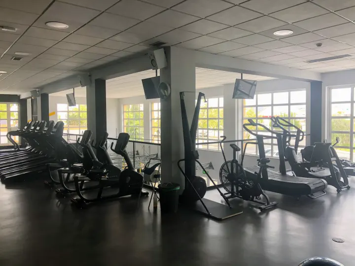 Ginásio Village Fitness — ginásio-studio em Praia da Rocha, Portimão — 2