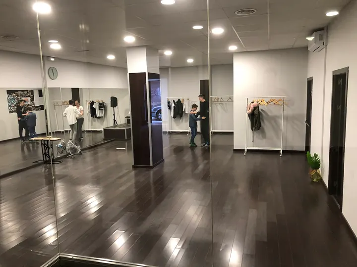 Escuela de Bachata | A Tiempo — baile-studio en Córdoba — 3