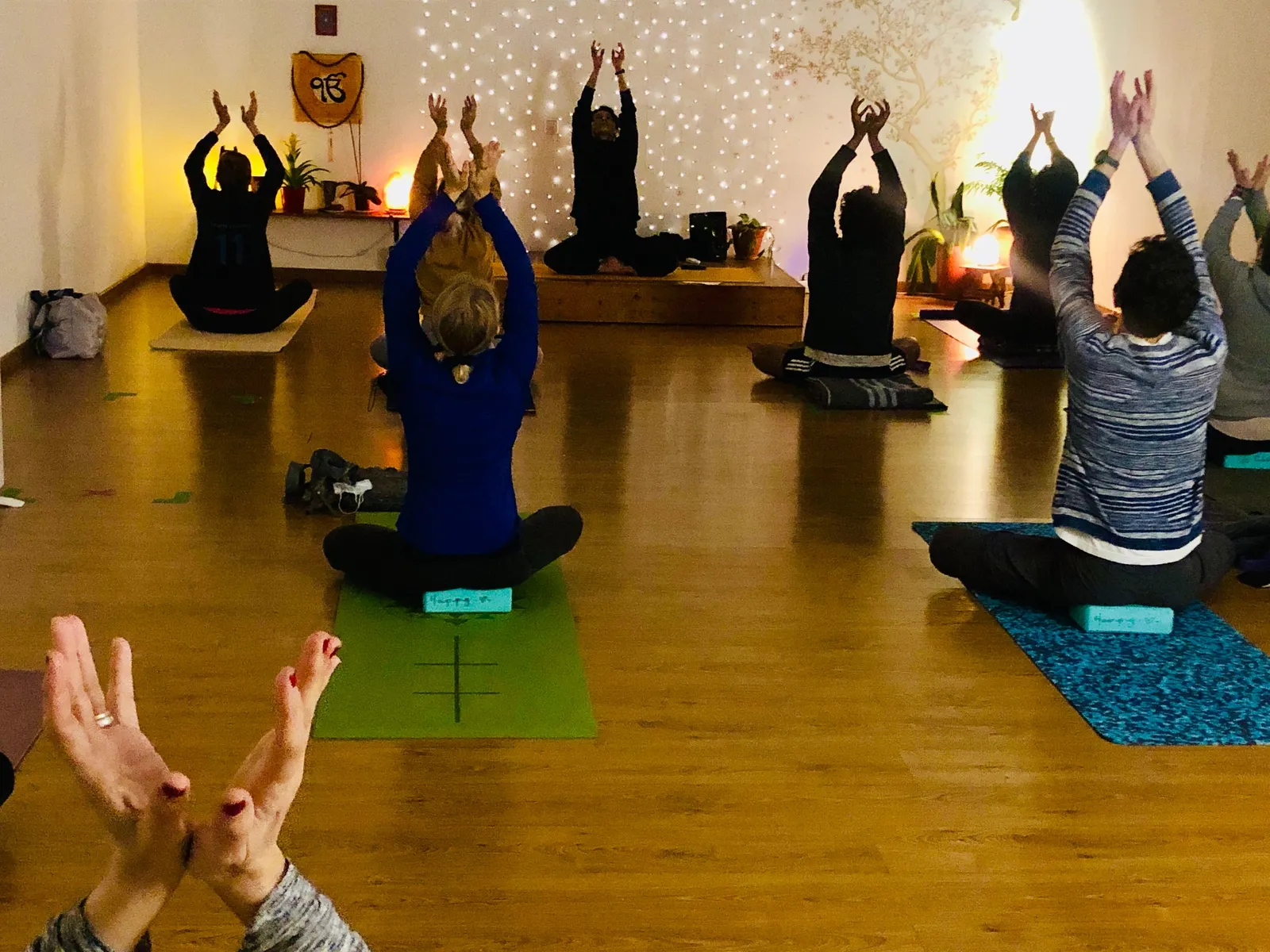 Happy Yoga Poblenou — yoga-studio i Sant Martí, Barcelona — bild 3