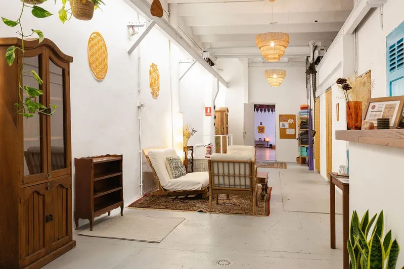 Happy Yoga Poblenou — yoga-studio i Barcelona — bild 3