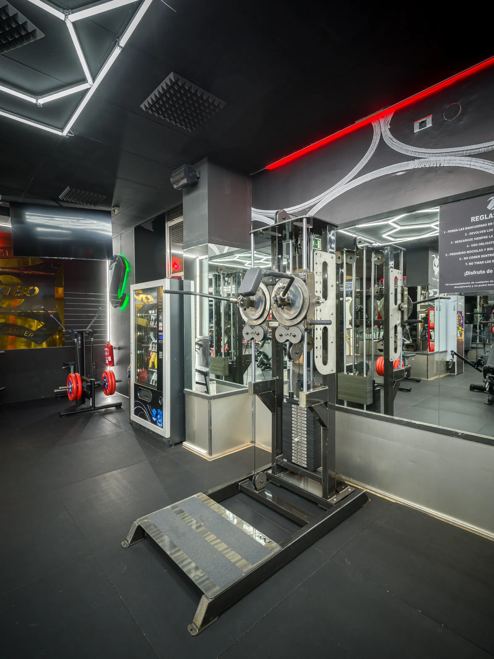 Zenith Gym — träningsstudio-studio i Siete Palmas, Las Palmas de Gran Canaria — bild 2