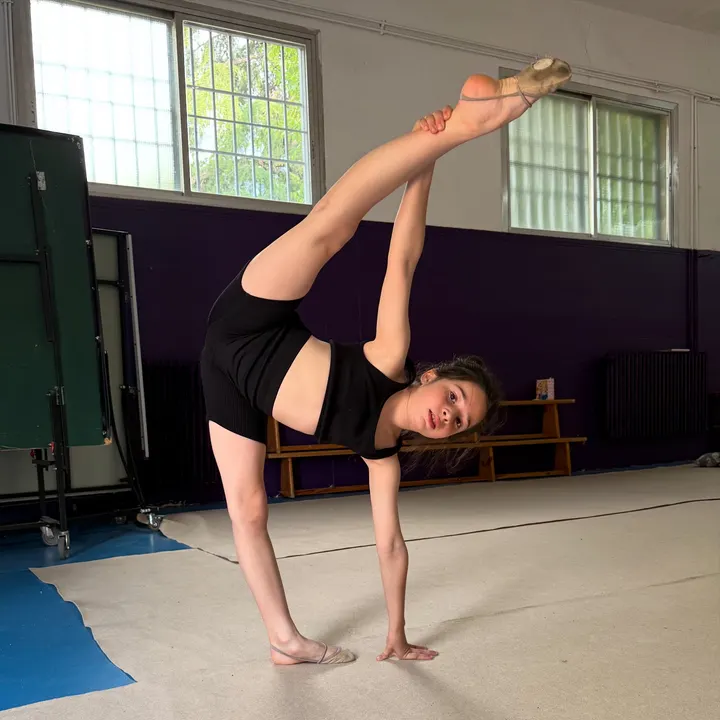 CLUB GIMNASIA RÍTMICA KALEYN — Gimnasia en Usera, Madrid