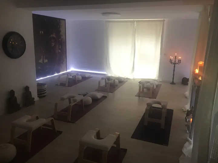 Die YogaFee — yoga-studio in Sanderau, Würzburg — 2