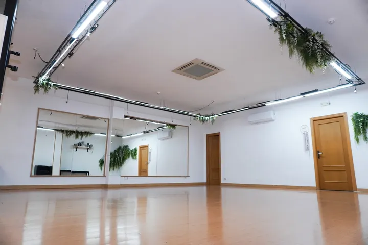 Escuela de Baile Elena Lopez (Sede 1) — Baile en Móstoles