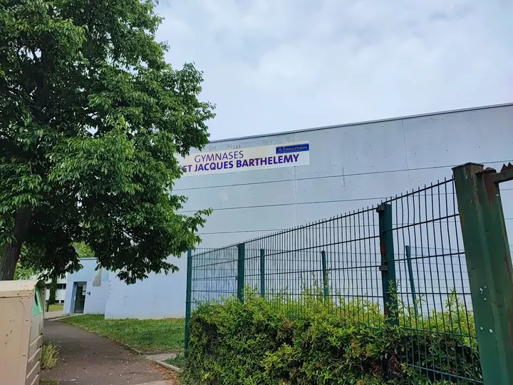Gymnases Jacques & Gaston Barthelemy — salle de fitness-studio à Orléans — 3