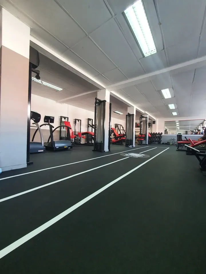 Real gym 2020 — Ginásio em Campolide, Lisboa