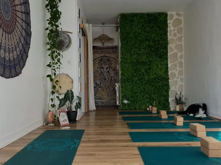 Olybe Kali — Hot yoga à Vieux Nice, Nice
