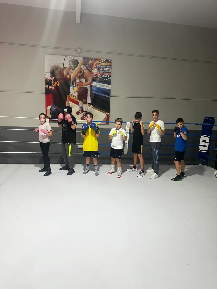 Escuela de boxeo Rafael Lozano Almería — artes marciales-studio en Almería — 3