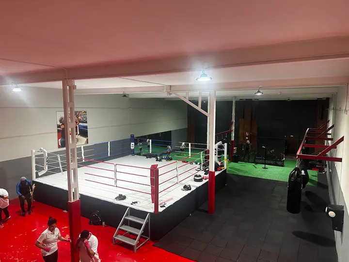 Escuela de boxeo Rafael Lozano Almería — Boxeo en Villa Blanca, Almería